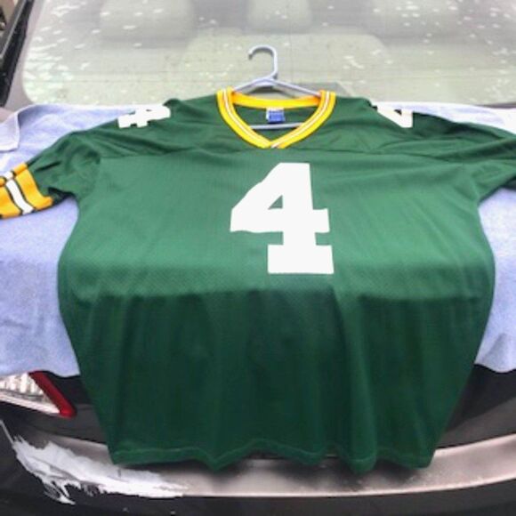 Green Bay Packers . Size: Extra Large (46-48) . #4 Brett Favre . Champion Jersey - Picture 3 of 5